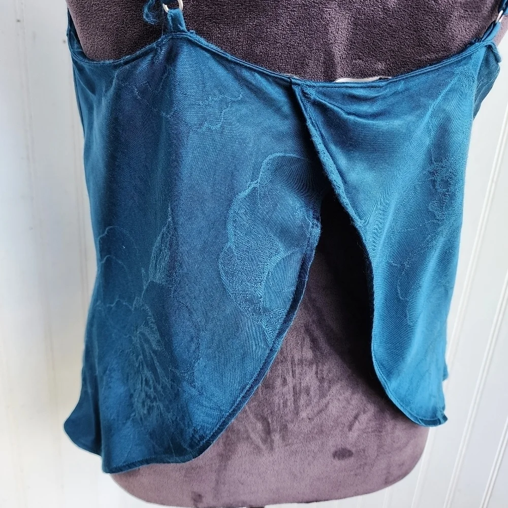 Victoria's Secret Split Back Floral Damask Teal Camisole Rayon Satin Sexy Sz M